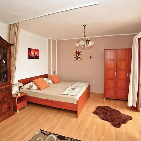 Okrug Gornji With Sea View 1 شقة