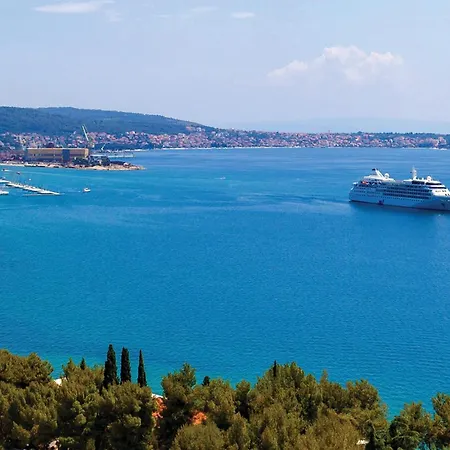 Okrug Gornji With Sea View 1 *